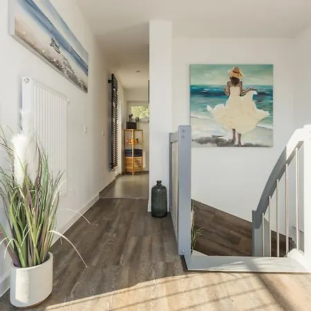 Feriehus Exklusives Am Mit Hund, Sauna, Garten, 140qm